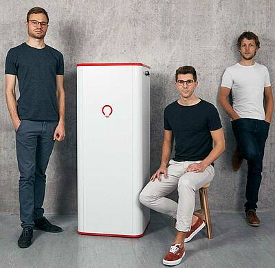 Die VoltStorage-Gründer: (v. l. n. r.) Jakob Bitner, Michael Peither, Felix Kiefl. Sie wollen mit nachhaltigen Speicherlösungen die Welt sauberer und fairer für die kommenden Generationen gestalten