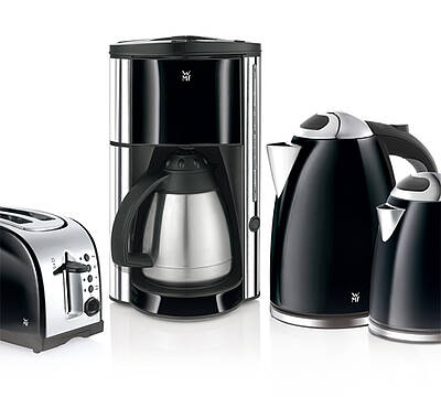 Ähnlich wie die Klassiker aus den 70ern präsentiert sich die Frühstücksserie in schwarz-metallic und Edelstahl. (Fotos: WMF)