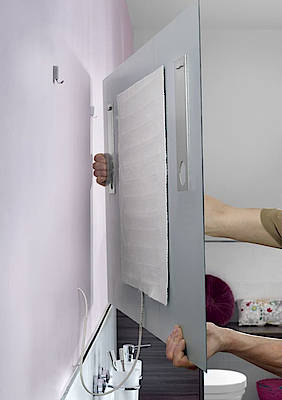 Die AEG Spiegelheizung will das Beschlagen von Spiegeln im Bad gar nicht erst entstehen lassen