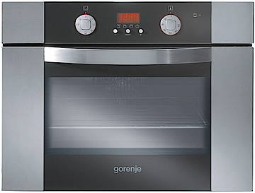 Hinter der puristischen Edelstahlfront stecken 8 Backofenfunktionen, die keine Wünsche offen lassen<br>(Fotos: Gorenje)