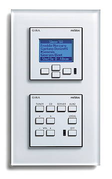 Das Multiroom-System von Revox bringt den Lieblingssound in jedes Zimmer. Über die Gira Displayeinheit M217 und die Gira Bedieneinheit M218 ist ein solches System kinderleicht zu steuern<br>(Bild: www.gira.de)