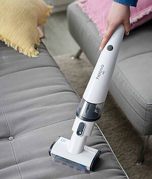 Mit der motorisierten Polster- und Milbendüse lassen sich Teppiche und Polster gründlich reinigen